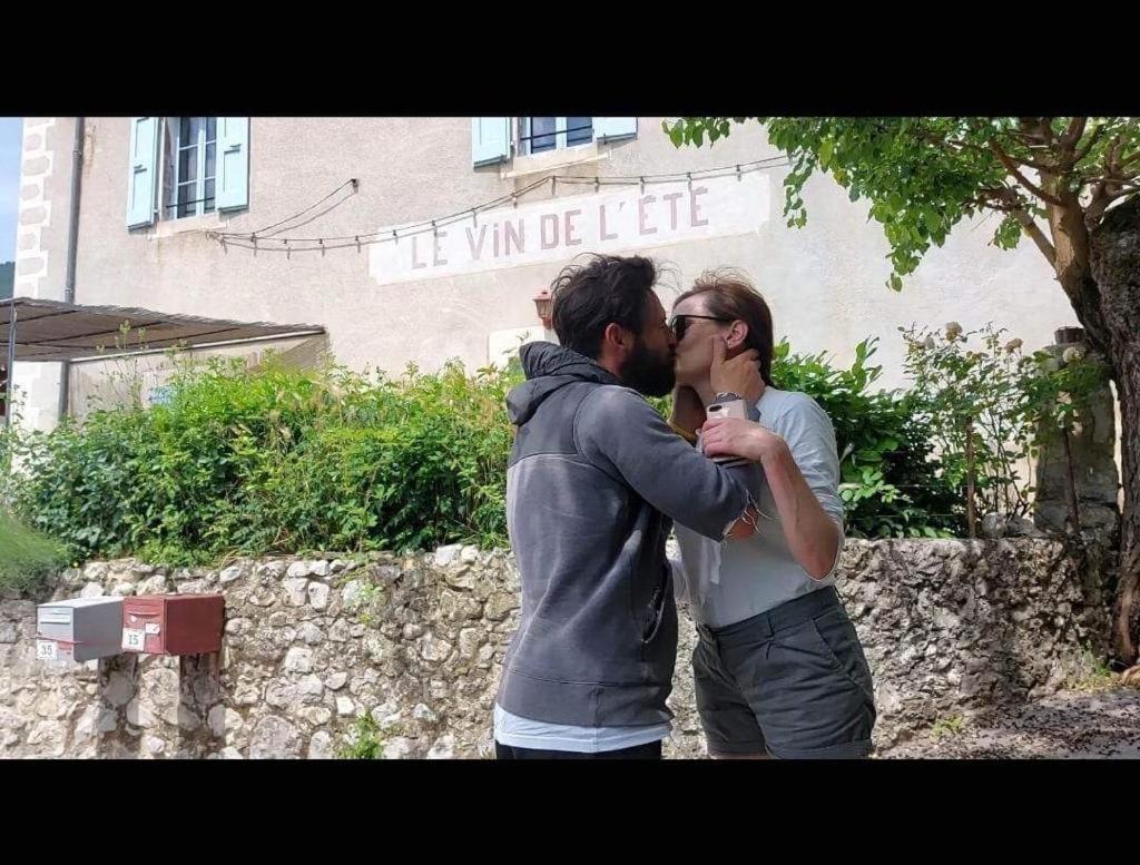 مبيت وإفطار Ponet-et-Saint-Auban Le Vin De L'Ete المظهر الخارجي الصورة